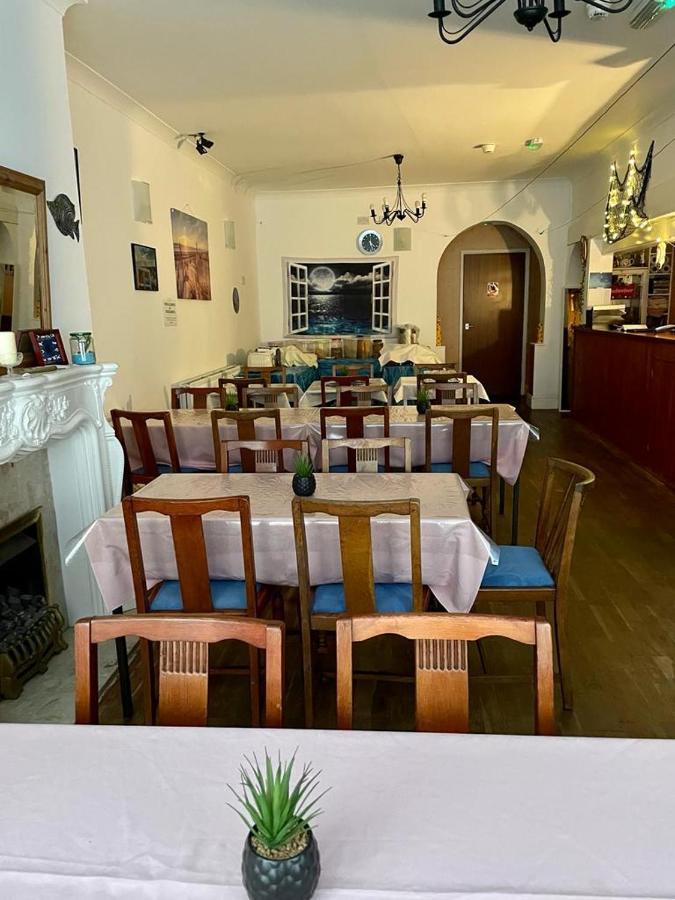 The Blue Moon Bed and Breakfast Blackpool Buitenkant foto