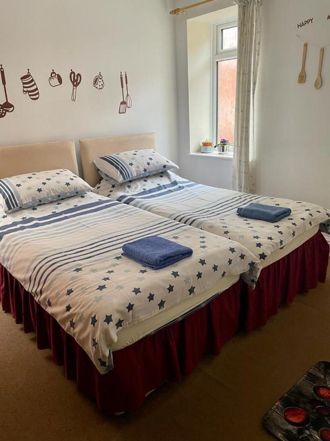 The Blue Moon Bed and Breakfast Blackpool Buitenkant foto