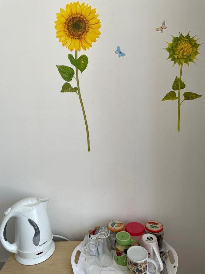 The Blue Moon Bed and Breakfast Blackpool Buitenkant foto